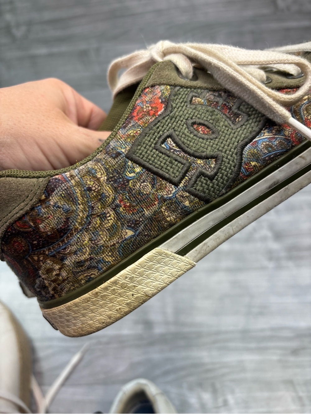 DC Women's Olive Paisley Canvas Embroidered Y2K Sneakers size 7.5 - Picture 16 of 16